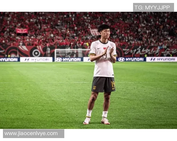 中国足球国家队八号球星是谁？