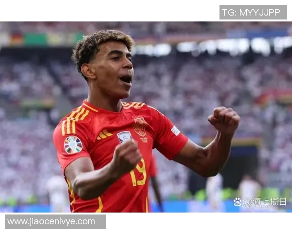 足球巨星归国参战力挽狂澜国家荣誉与个人梦想交织成传奇