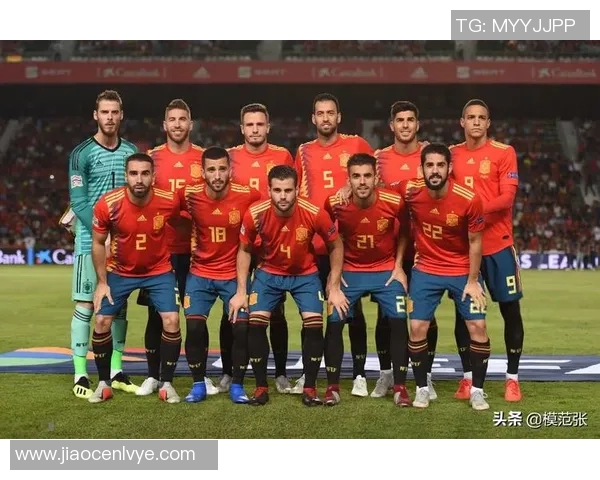 足球球星童年时光温馨回忆 可爱艺术照展现成长历程